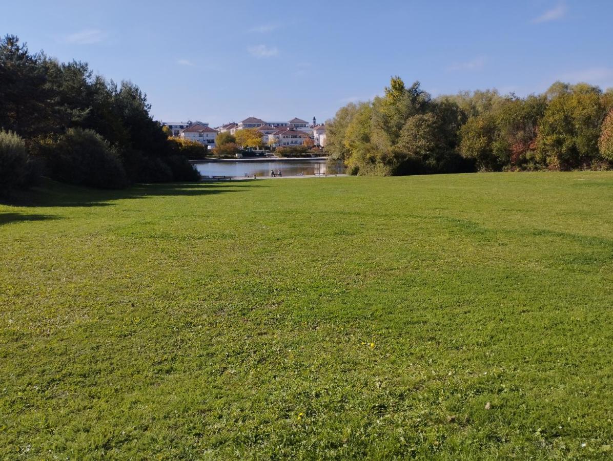 Appartement Disneyland Paris Bussy-Saint-Georges Exterior foto